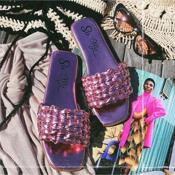 Shoes - 🌸🌴The Leya// Pink metallic braided one band sandal